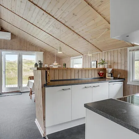 Cozy In Hvide Sande With Sauna 度假居 *