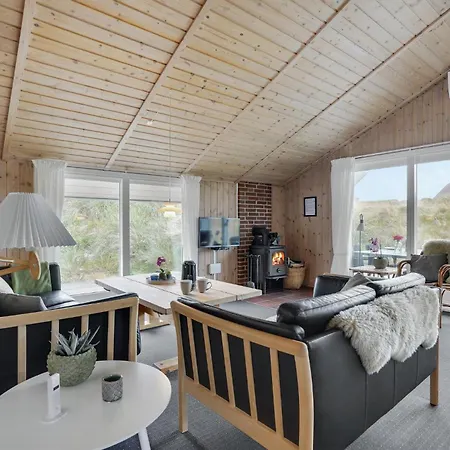Cozy In Hvide Sande With Sauna Bjerregård